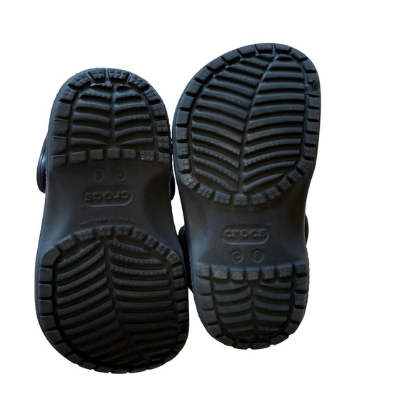 Crocs Navy Blue Clogs with Charms Size 8 Kids - Picture 3 of 7